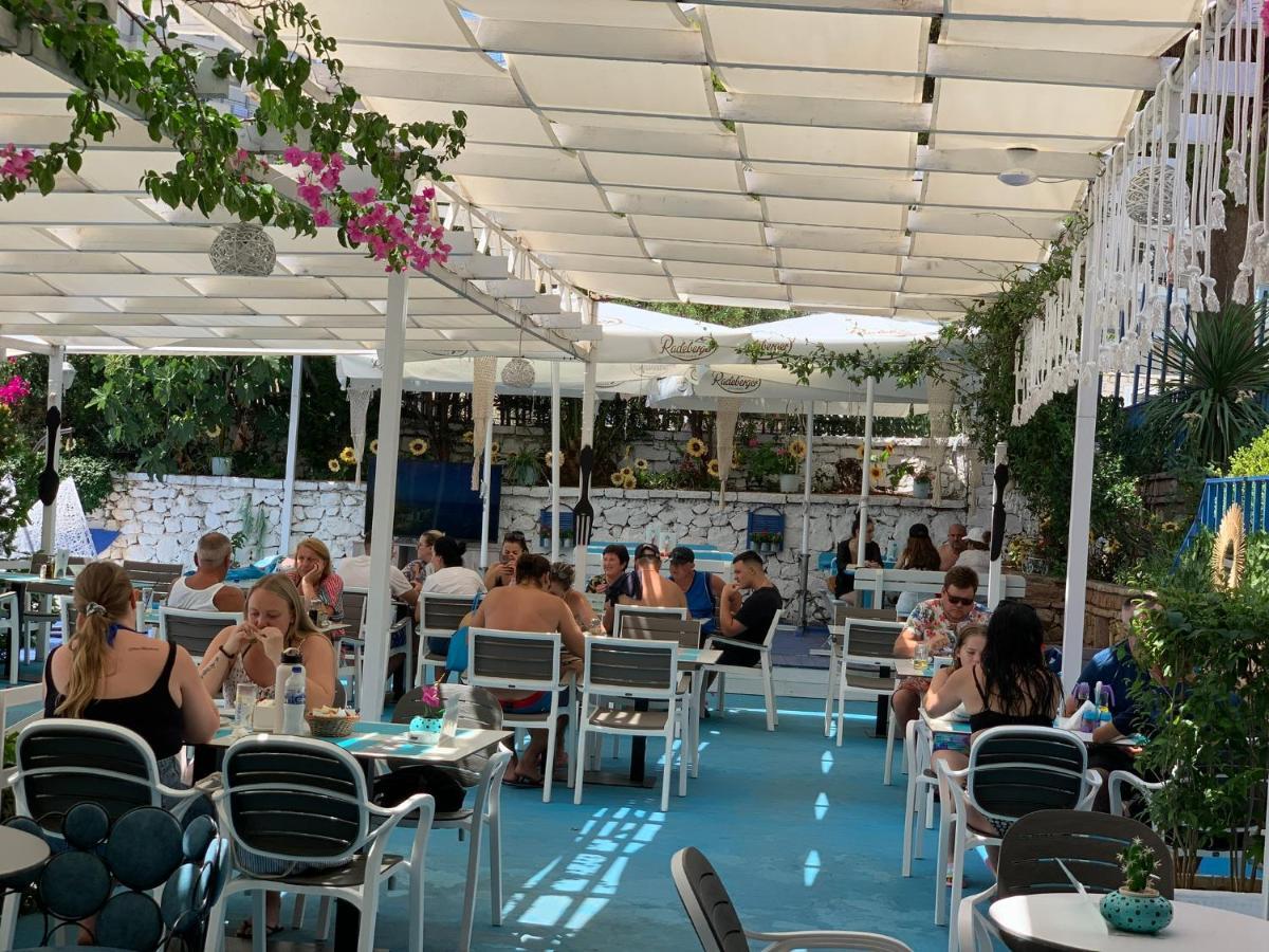 Majki Beach Apartments Sarandë Esterno foto