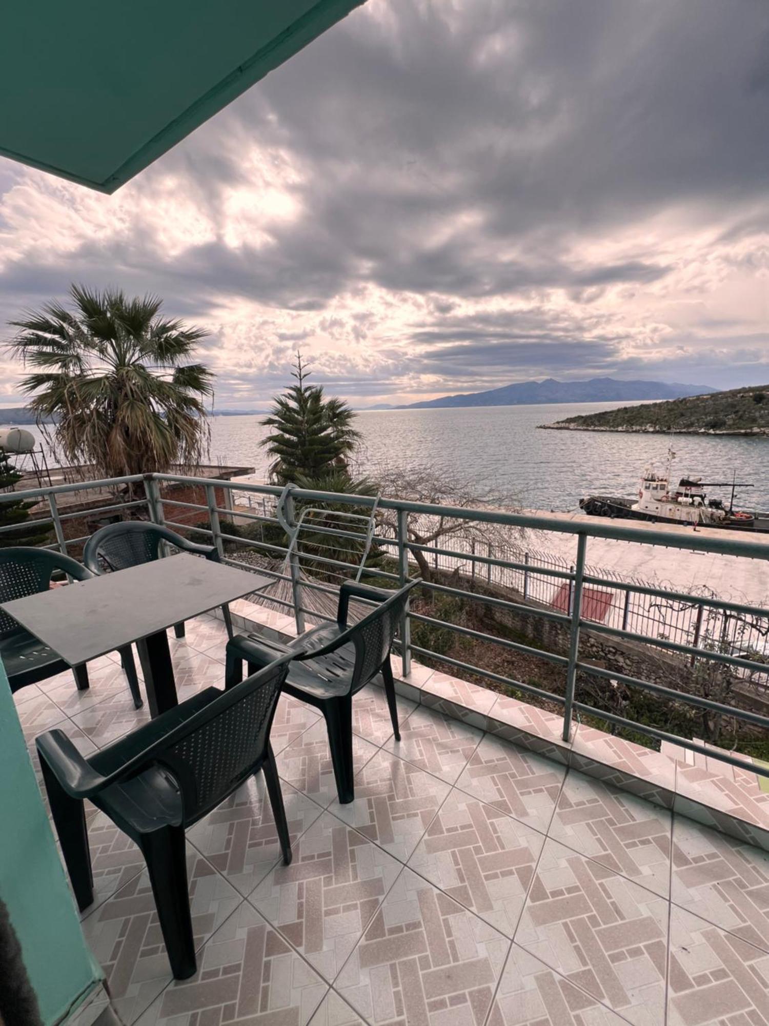 Majki Beach Apartments Sarandë Esterno foto