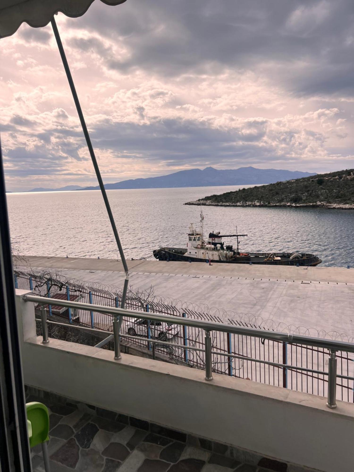 Majki Beach Apartments Sarandë Esterno foto