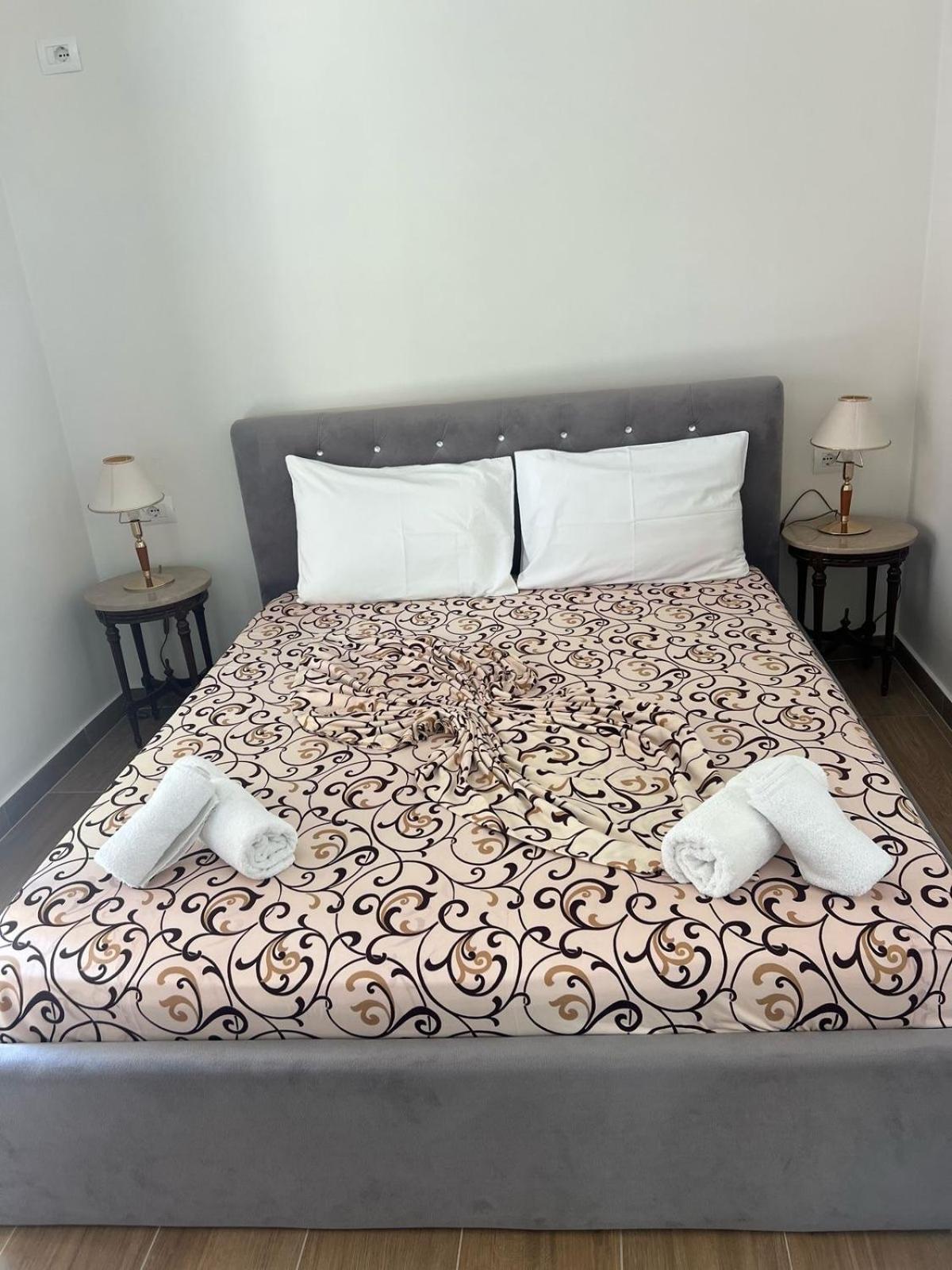 Majki Beach Apartments Sarandë Esterno foto
